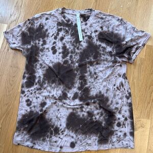 Lululemon woman’s short sleeve tie dyed shirt